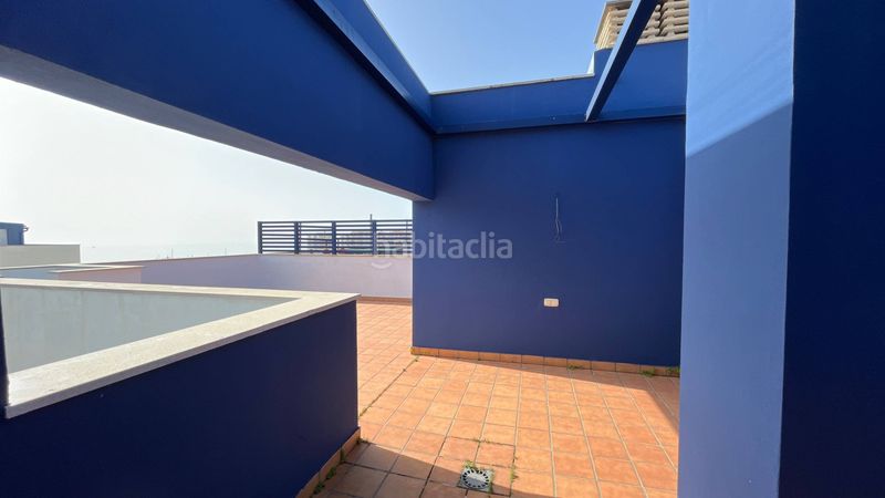 Foto ab8f6d97-33f0-4d18-a04d-f155f56d751a. Àtic amb calefacció aparcament piscina a puerto de Estepona Estepona