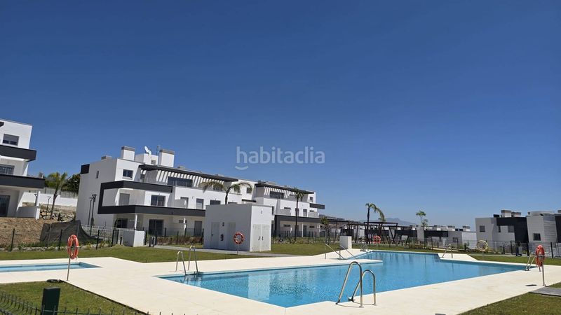 Foto c54ebcd1-ea01-471f-9d58-70ece1443c5f. Planta baixa amb calefacció aparcament piscina a Estepona