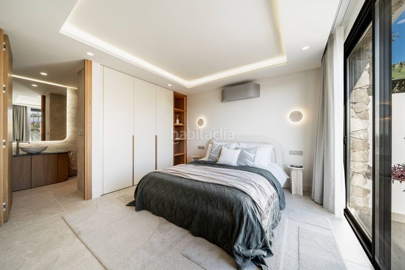 Foto be8ff4e0-c7b2-4dd6-8ed8-9173286557eb. Xalet amb aparcament a Nueva Andalucía centro Marbella