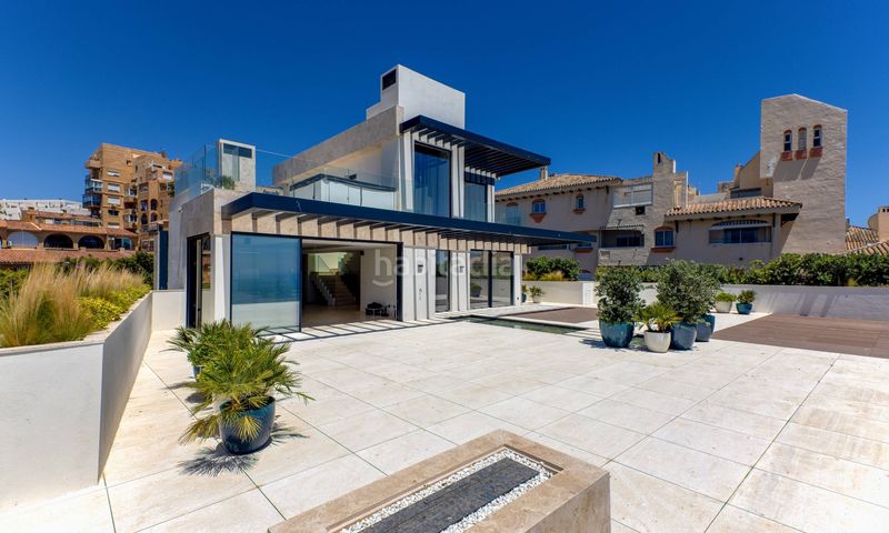 Foto eaf4d489-6959-414b-8b88-4143123a4376. Àtic amb calefacció aparcament piscina a Seghers Estepona