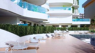 Apartament  Calle calle martínez catena. Increíble apartamento en venta en fuengirola. málaga
