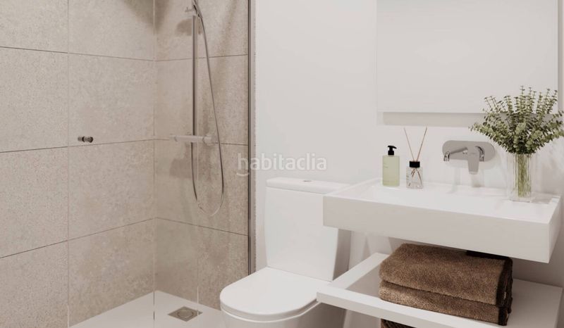 Foto b2355067-1bf0-4c0d-9687-9710a9e375d1. Planta baixa amb calefacció aparcament piscina a Estepona