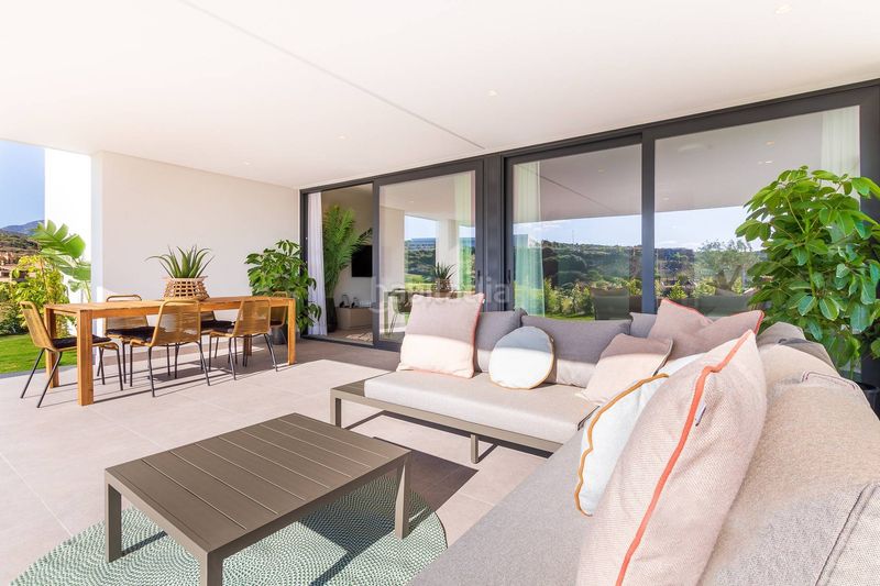 Foto 10482ca3-60e3-4205-a6af-f0c3a85c8951. Apartament amb calefacció aparcament piscina a Guadalobón Estepona