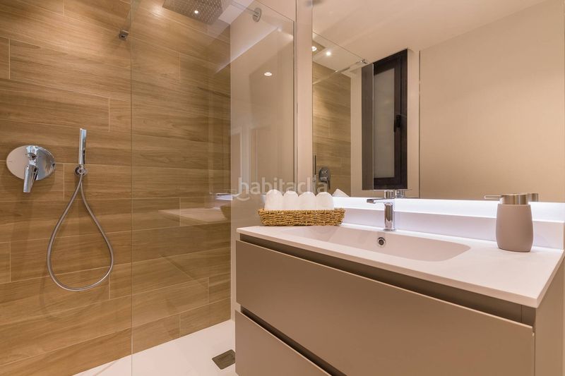Foto 2a8092fd-8f2b-4f50-a3b5-7d398e80aa4f. Apartament amb calefacció aparcament piscina a Guadalobón Estepona