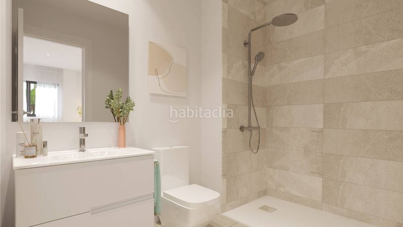 Foto 39e69c2e-1021-4899-82a3-9a4eba3aeb1e. Apartament amb calefacció aparcament piscina a Buenas Noches Estepona