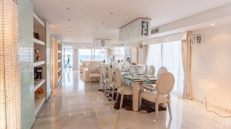 Foto dd879772-d8ef-493e-88aa-baaff9eacc07. Àtic amb calefacció aparcament a Puerto Banús Marbella