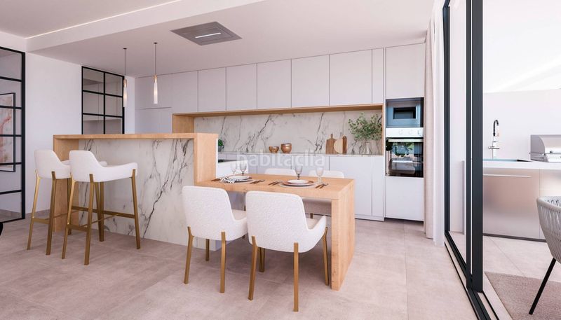 Foto d0938033-3e04-4e7a-afe2-79879dc4d000. Apartament amb calefacció aparcament piscina a altos de Estepona Estepona
