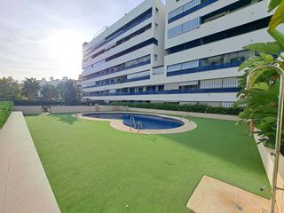 Rez-de-chaussée  Calle calle vista áfrica. Apartamento reformado en planta baja con terraza junto al puerto
