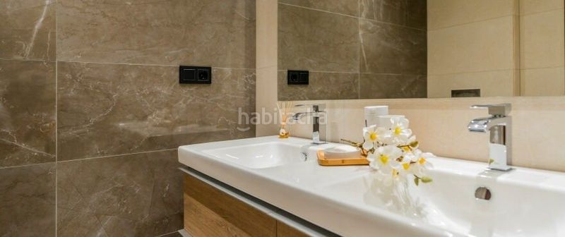 Foto f4ce715e-95af-4889-9601-8441ffaabccb. Àtic amb calefacció aparcament piscina a Los Naranjos Marbella