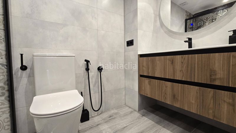 Foto 7df4ce1f-2760-4283-acee-9ea0a9ea470c. Apartament amb calefacció aparcament a puerto de Estepona Estepona