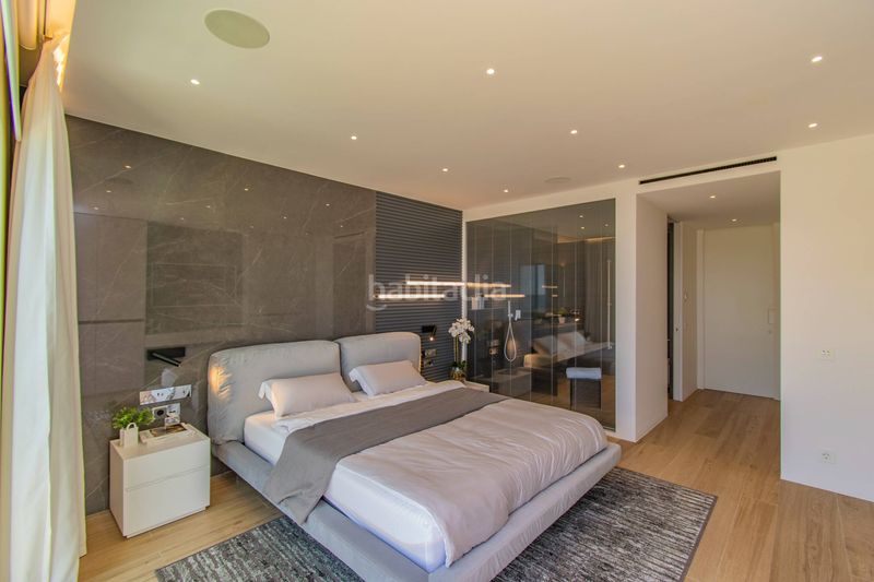 Foto a5a629b8-bfbd-4659-bec2-af10aabc50c0. Casa adossada amb calefacció aparcament piscina a Marbella