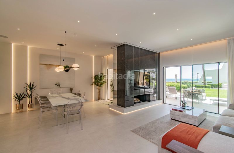 Foto e81d5afe-be3e-4c5f-8754-46d58dab8cc4. Casa adossada amb calefacció aparcament piscina a Marbella