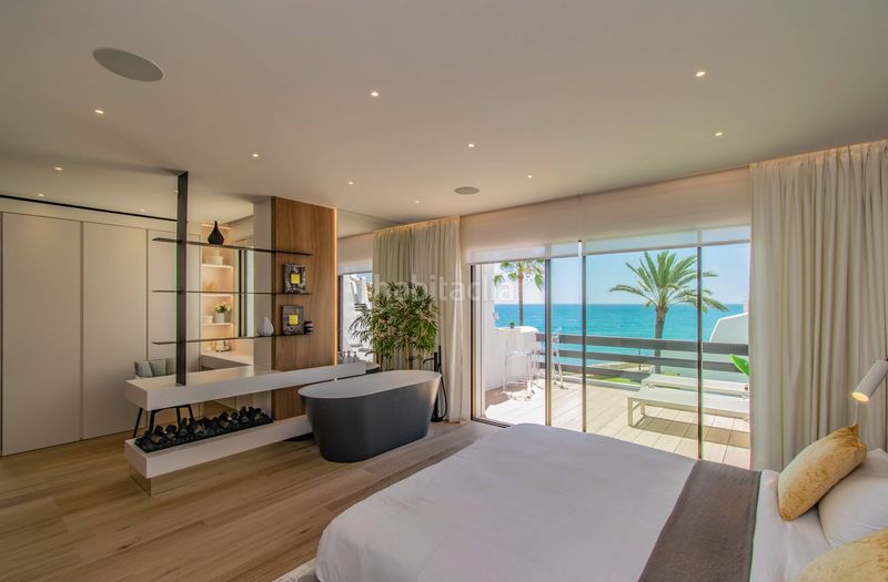 Foto eb2dd101-d1fe-46f6-885d-65cfd9643767. Casa adossada amb calefacció aparcament piscina a Marbella
