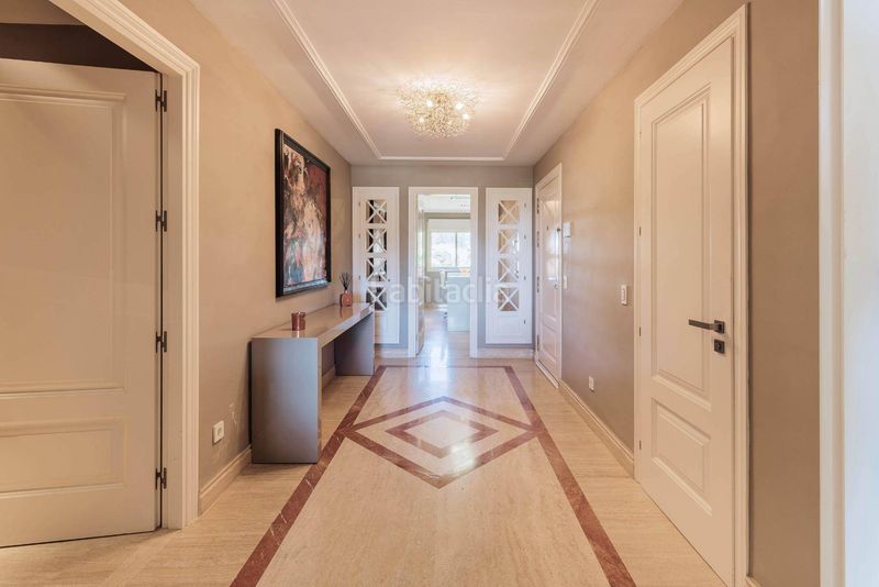 Foto 478835af-552b-4231-8646-96d00ddc8f20. Apartament amb calefacció aparcament piscina a Sierra Blanca Marbella