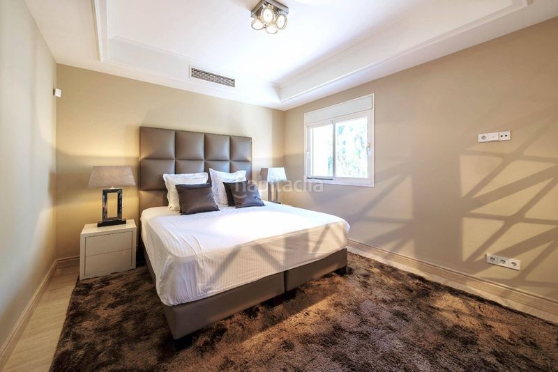 Foto b78e3f0c-4b99-465e-9ff6-c431d75f0553. Apartament amb calefacció aparcament piscina a Sierra Blanca Marbella