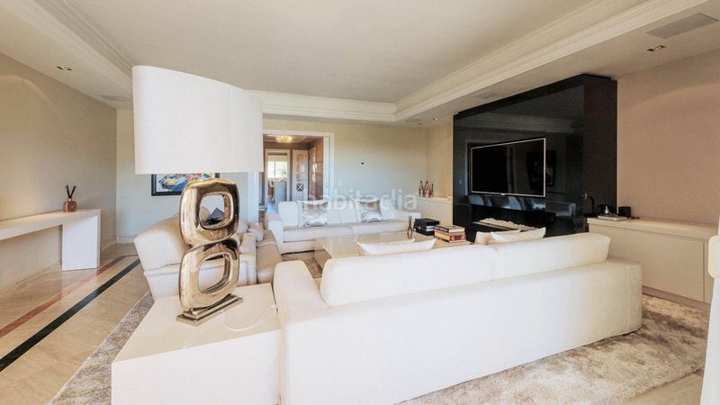 Foto dd13584e-6b75-4962-8c14-5dc52eb68b12. Apartament amb calefacció aparcament piscina a Sierra Blanca Marbella