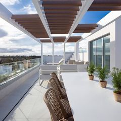 Penthouse  Calle bunker. Ático de lujo en venta en marbella con solárium y piscina privad