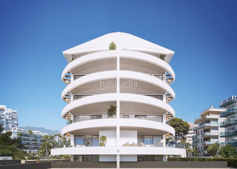 Foto f6a8045b-200e-4f90-894c-c8d457f1a75e. Apartamento propiedad de alto standing en venta junto al Puerto Marina en Benalmádena