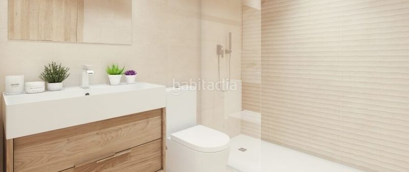 Foto 46fe3b13-e493-4d47-aa86-47717355db1c. Àtic amb calefacció aparcament piscina a Casares pueblo Casares