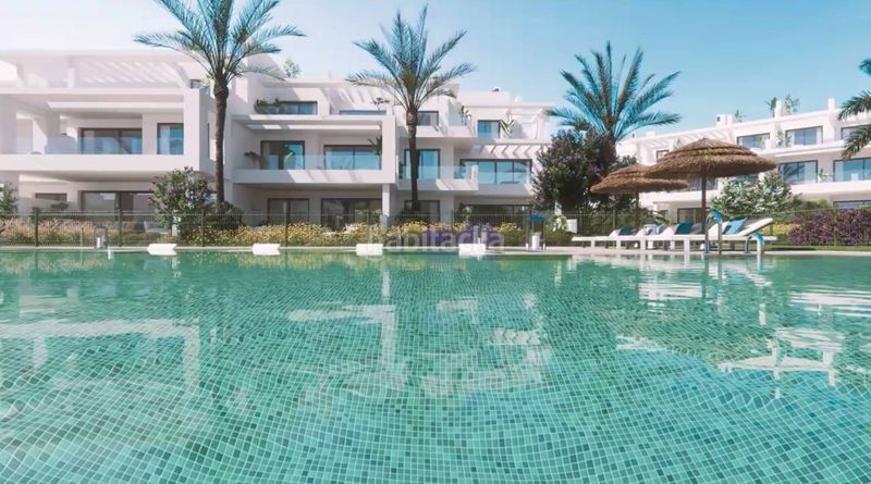 Foto 912e451b-913b-463e-b3af-4f4f4574a437. Àtic amb calefacció aparcament piscina a Guadalobón Estepona