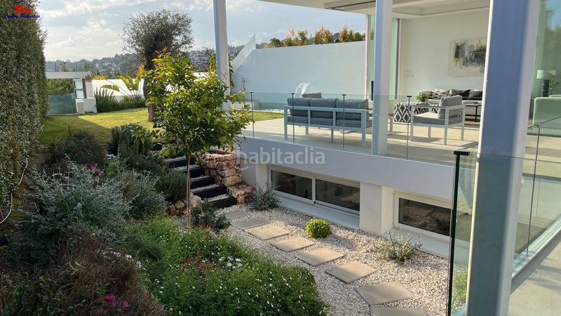 Foto 436cc256-6e2f-42f2-a6a4-ba28341199b1. Xalet amb calefacció aparcament piscina a Valdeolletas - Las Cancelas - Xarblanca Marbella
