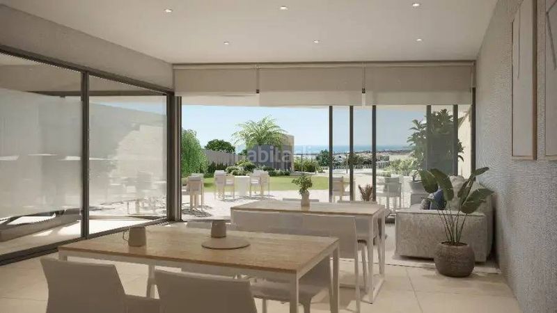 Foto 93276a7c-3e2e-4ebd-b76e-a7f900bfcef3. Planta baixa amb calefacció aparcament piscina a Estepona