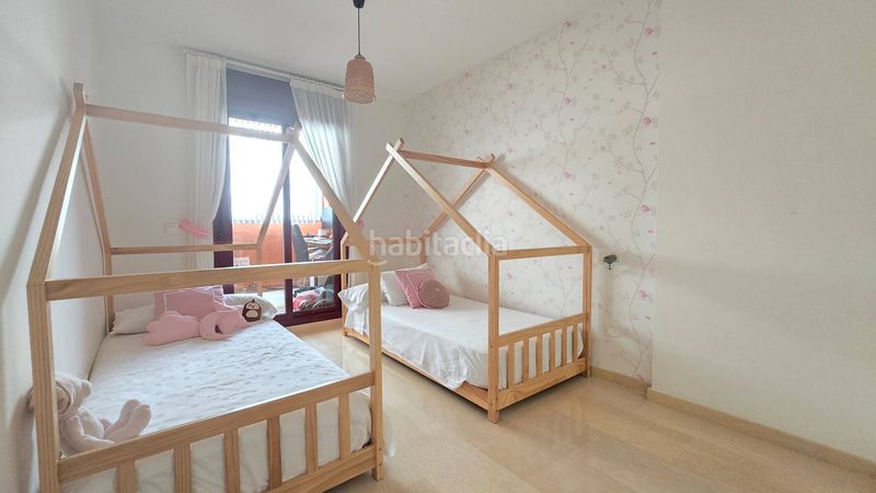 Foto 78304cc2-2476-4586-a4b1-e488b255da16. Apartament amb aparcament piscina a El Castillo Manilva