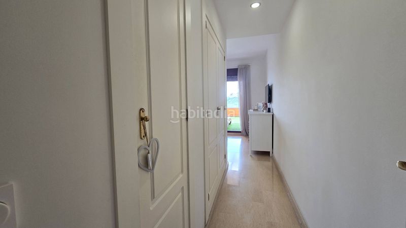 Foto 7c2d720d-3510-4afe-a45b-8bcfa731b761. Apartament amb aparcament piscina a El Castillo Manilva