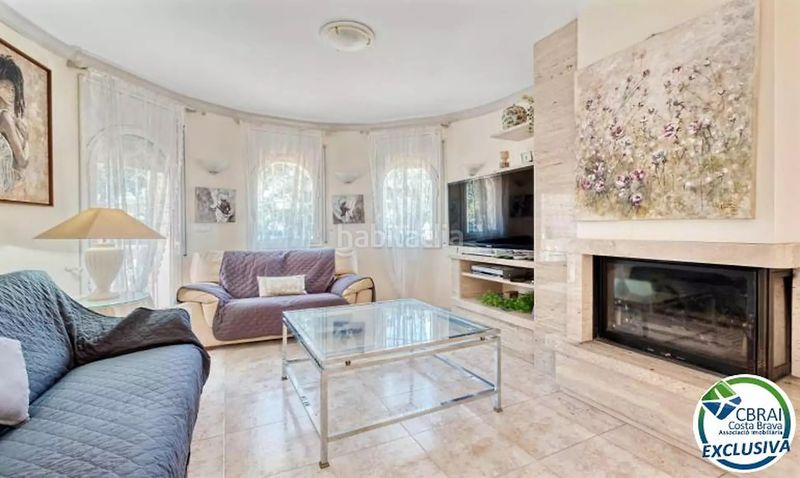 Foto a6a2b7ba-8d49-4c1e-bbb6-aa0be6be35bd. Casa a calle mas nou 2 a Puigmal - Mas Nou Empuriabrava