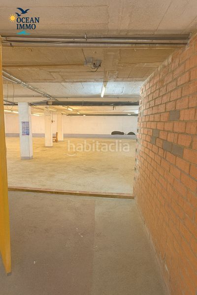Foto 55dc11a8-4013-4597-889e-b211cadac079. Car parking in Sant Maurici Empuriabrava