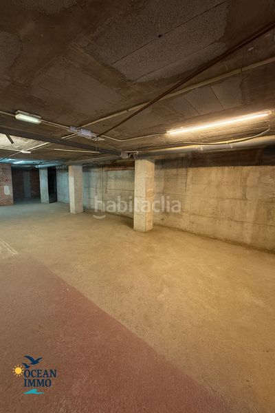 Foto ae7fe296-7cd8-42bb-8cf4-f6124b01f789. Car parking in Sant Maurici Empuriabrava