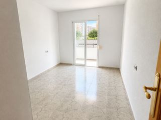 Apartament  Doctor ivorra. Piso de 3 dormitorios en el centro de san juan de alicante