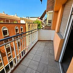 Apartament a Reyes Católicos
