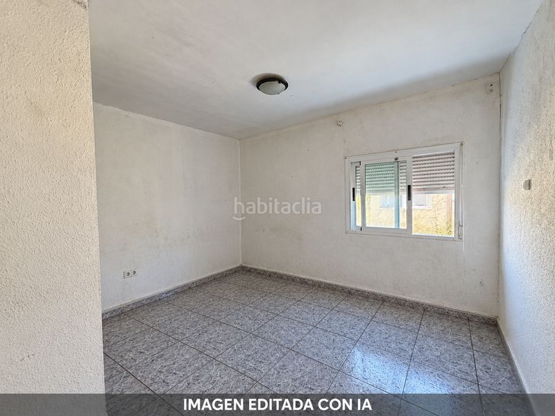 Foto b83739f7-21b8-4594-82ff-29cdc6761dd4. Finca rústica a Castalla