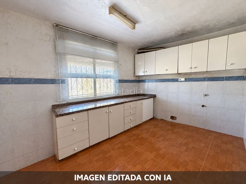 Foto ef906653-8897-41c7-8767-0c98fc7a2e42. Finca rústica a Castalla