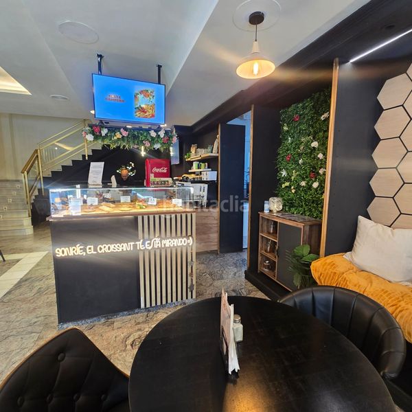 Foto 7bcae9e4-e86a-4aac-a9d5-60124d271886. Local comercial a Zona Nord Alcoi