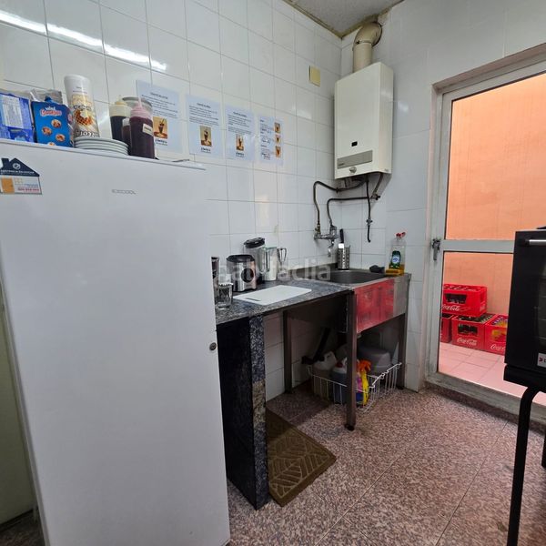 Foto 9f55fb2c-05dd-411a-971a-97d5a9174b49. Local comercial a Zona Nord Alcoi