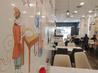 Traspàs Local Comercial  Gran via de les corts catalanes. Traspaso de restaurante con licencia c3 en una ubicación estraté