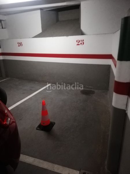 Foto 3ef7f94a-9cbc-4e09-b041-26ca56b1a87e. Aparcament cotxe a La Nova Esquerra de l´Eixample Barcelona
