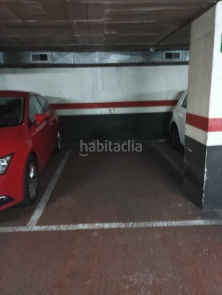 Foto d01bd253-7079-47ea-aa74-b2c3bbcc2700. Aparcament cotxe a Dreta de l´Eixample Barcelona