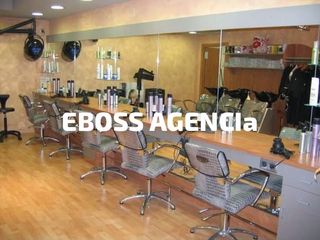 Transfer Business premise  Carrer bruc. ?? peluquería y centro de estética en traspaso o venta | negocio