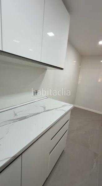 Foto 4531889b-673a-49c5-af45-92e15ed1a922. Affitto appartamento con riscaldamento piscina in Castelldefels