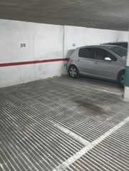Aparcament cotxe a Carrer de sant carles 25. Plaza de parking amplia en venta en santa coloma de gramenet