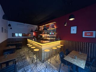 Local Comercial en Carrer de Feliu Casanova