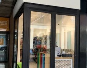 Business premise in Carrer Elies Rogent 5