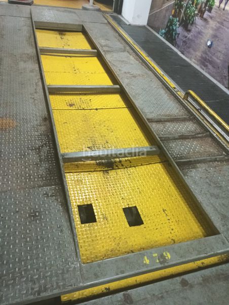 Foto 5c8e2bb9-15f4-443e-8e70-9a7a3c4dee1f. Aparcament cotxe a la rambla 88 a Raval Barcelona