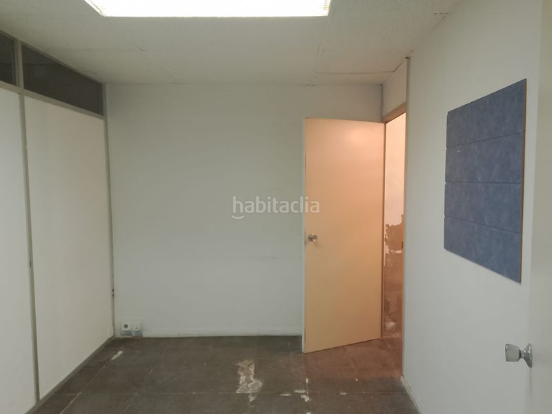 Foto 9baa0a1a-2c42-439b-b5ce-c5a20365ca8d. Alquiler local comercial  en alquiler – excelente ubicación en Barberà del Vallès