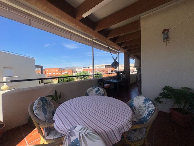 Foto bc14c088-75d6-4004-8413-169d55e5a228. Pis amb aparcament piscina a Almayate Bajo