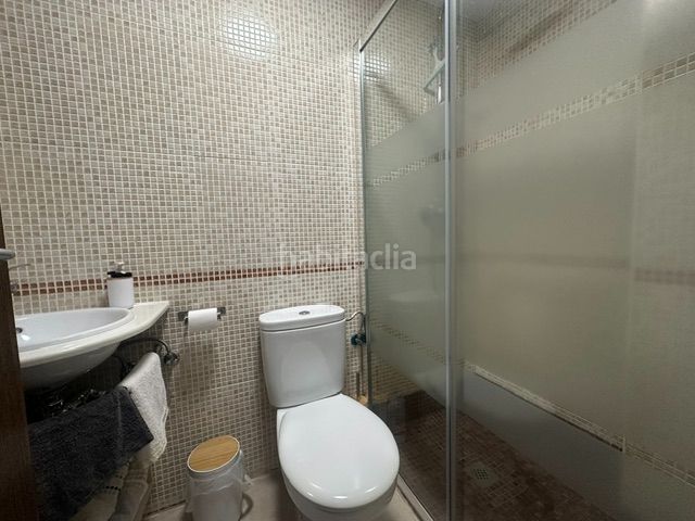 Foto f446a636-bfbf-4aff-bb06-4ea382bb70cb. Pis amb aparcament piscina a Almayate Bajo