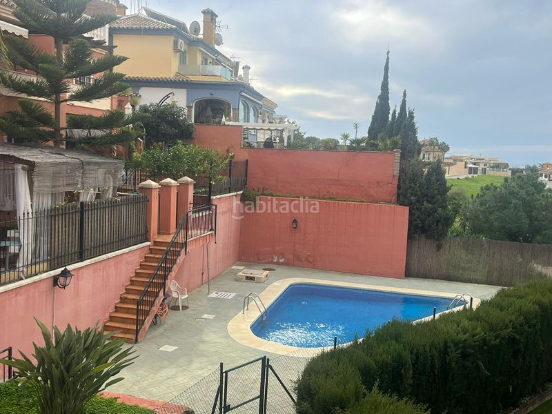 Foto 068e1a68-31c0-4c9a-8a78-a7b1b1b9d182. Casa adossada amb aparcament piscina a Viña Málaga Torre del Mar